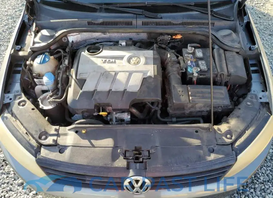 3VW3L7AJ0EM441617# 11