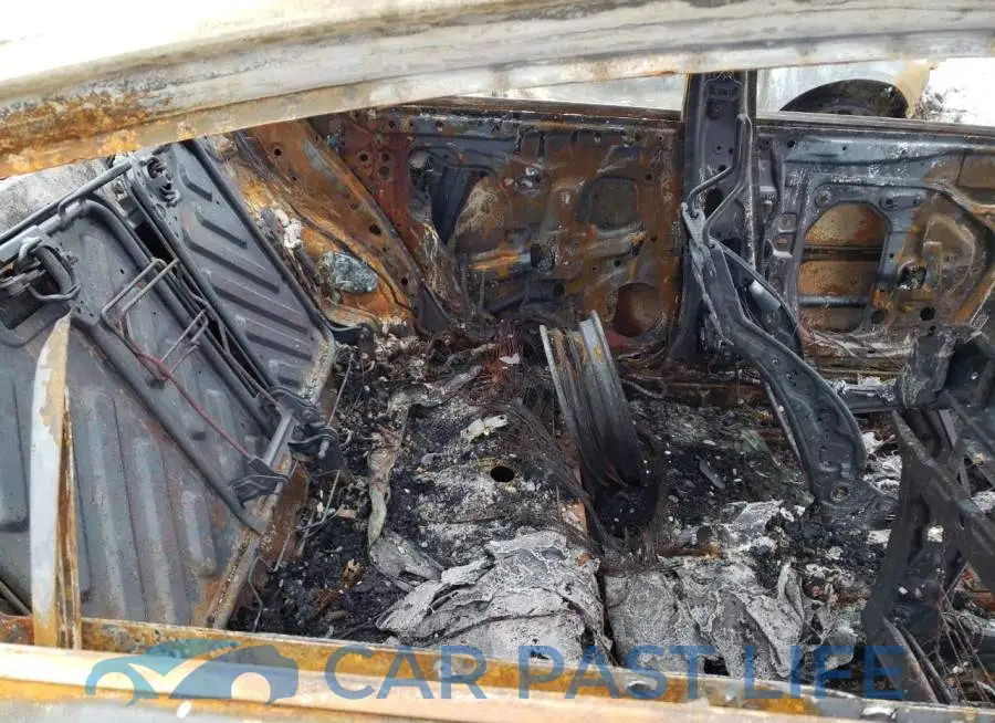 1N4BL4BV9KC150521# 6