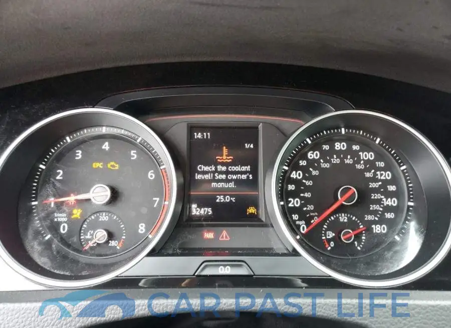 3VW5T7AU7LM013916# 9