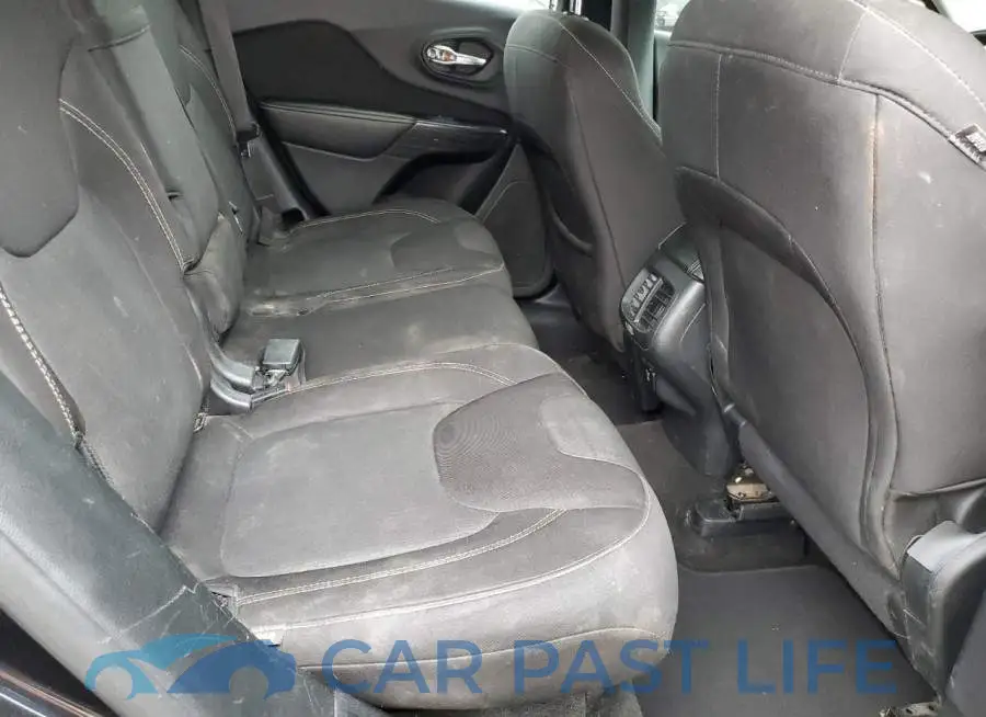 1C4PJLCB1FW518411# 10