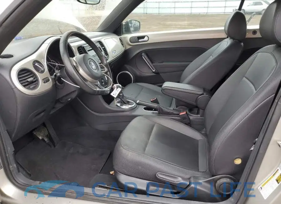 3VW517AT8FM810676# 7