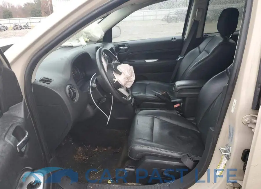 1C4NJDEB2HD153570# 7