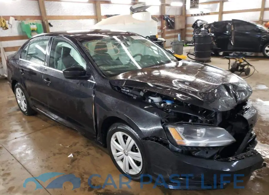 3VW2B7AJ7HM403319# 4