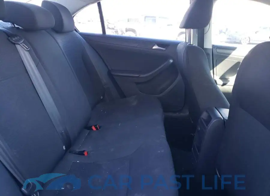 3VW167AJ2GM264943# 10