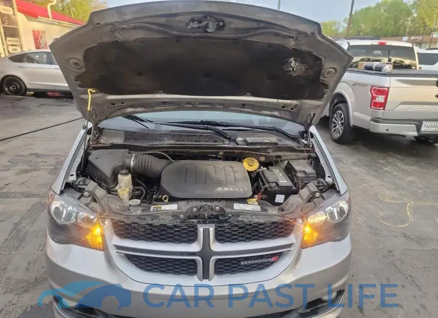2C4RDGEG1JR333082# 7