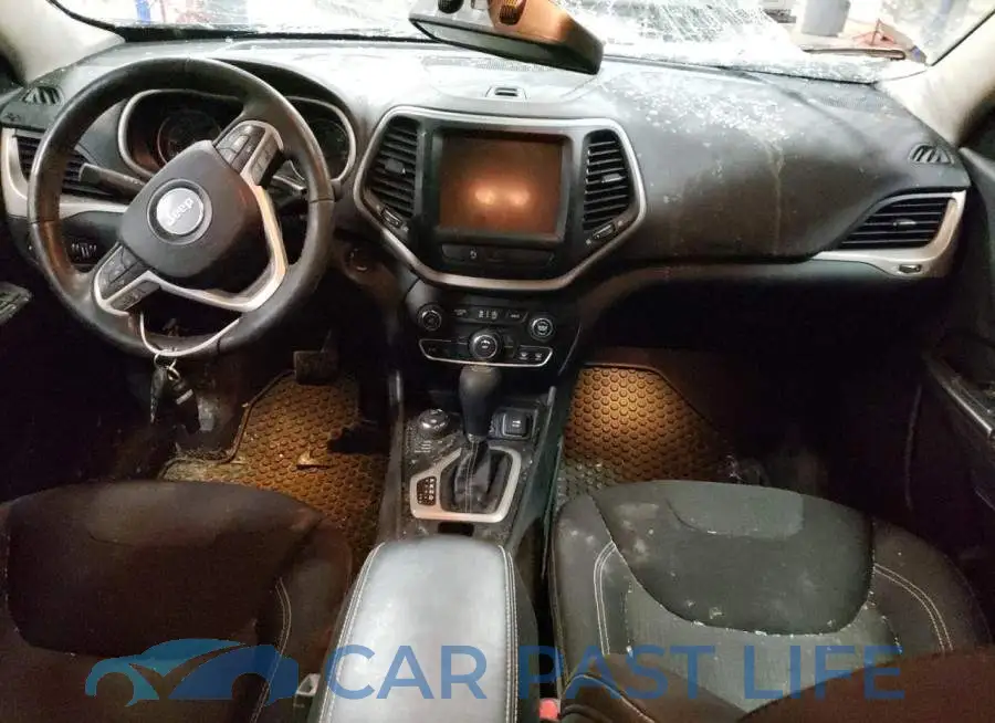 1C4PJMCS7GW373592# 8