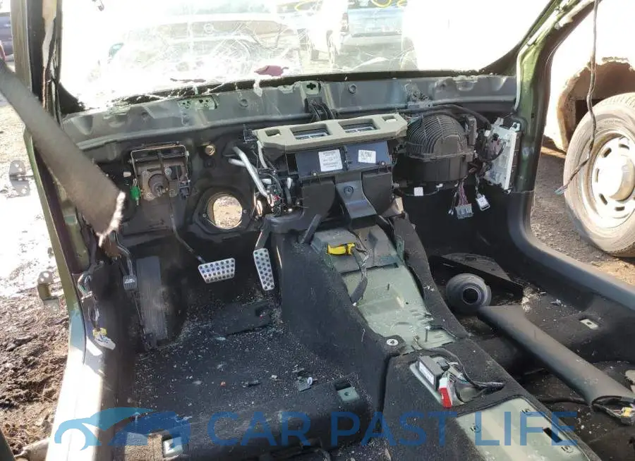 2C3CDXCT8LH175035# 8