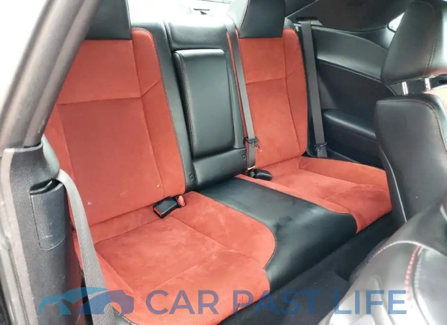 2C3CDZFJ3MH516977# 10
