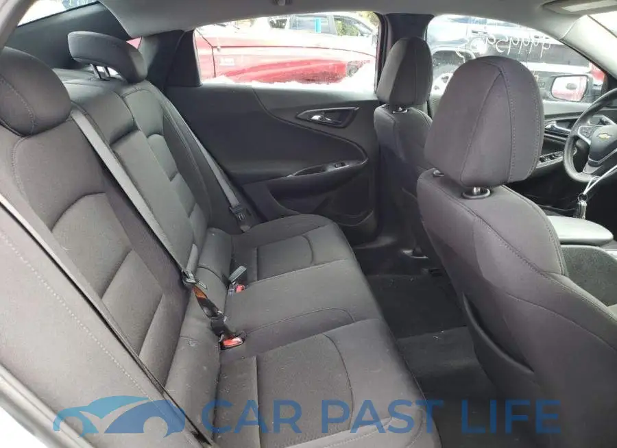 1G1ZD5ST6NF132421# 10