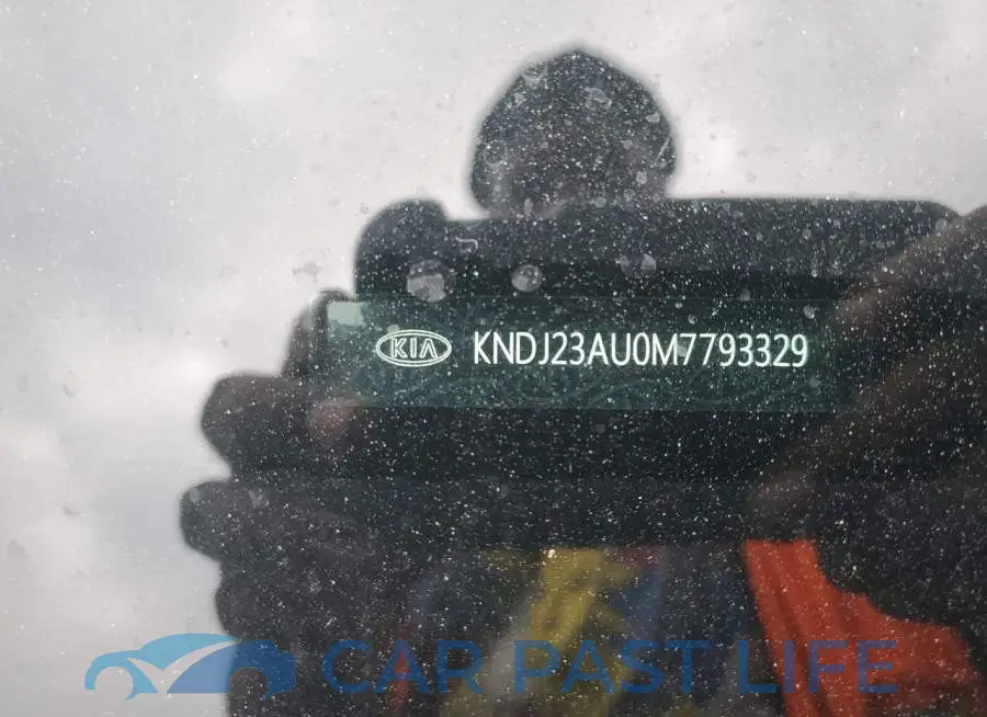 KNDJ23AU0M7793329# 12