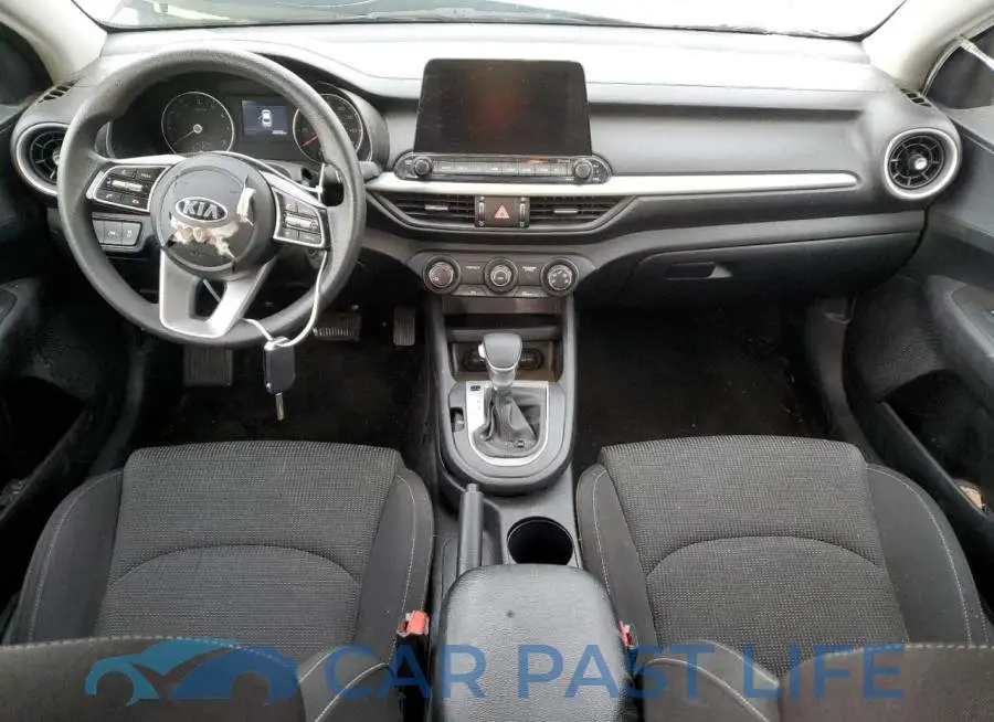 3KPF24AD8ME327692# 8