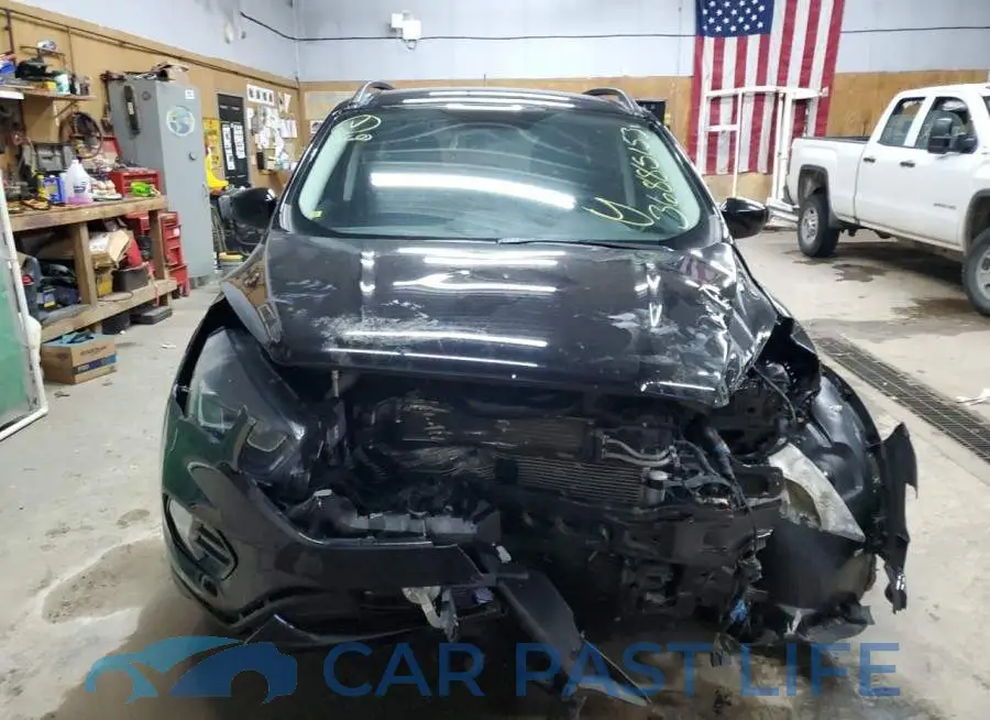 1FMCU9GD1JUA77271# 5