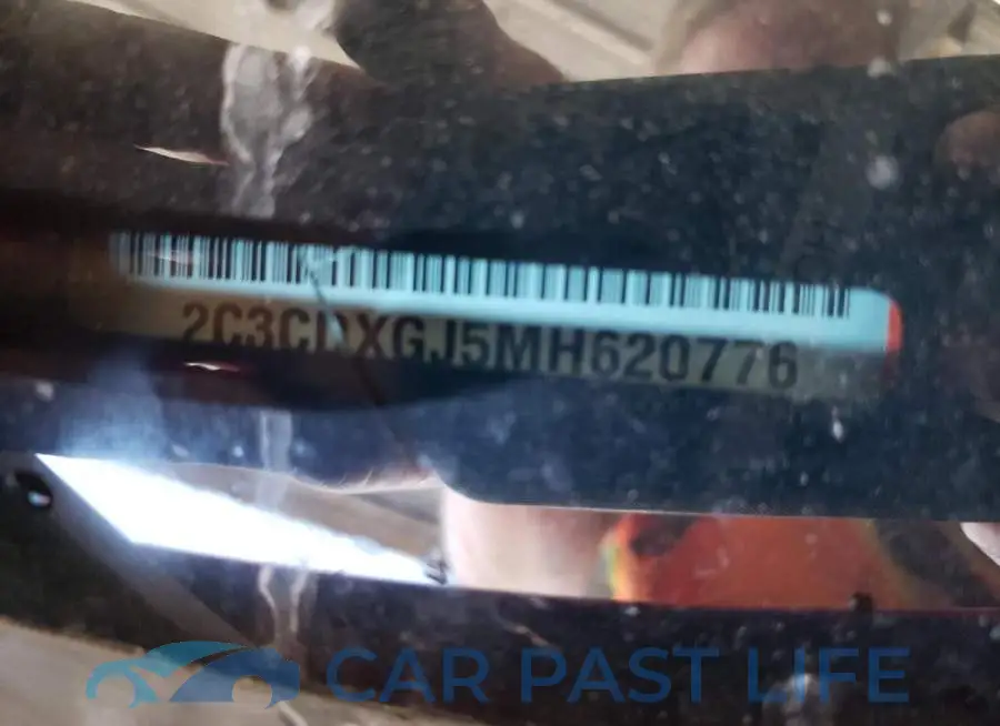 2C3CDXGJ5MH620776# 13