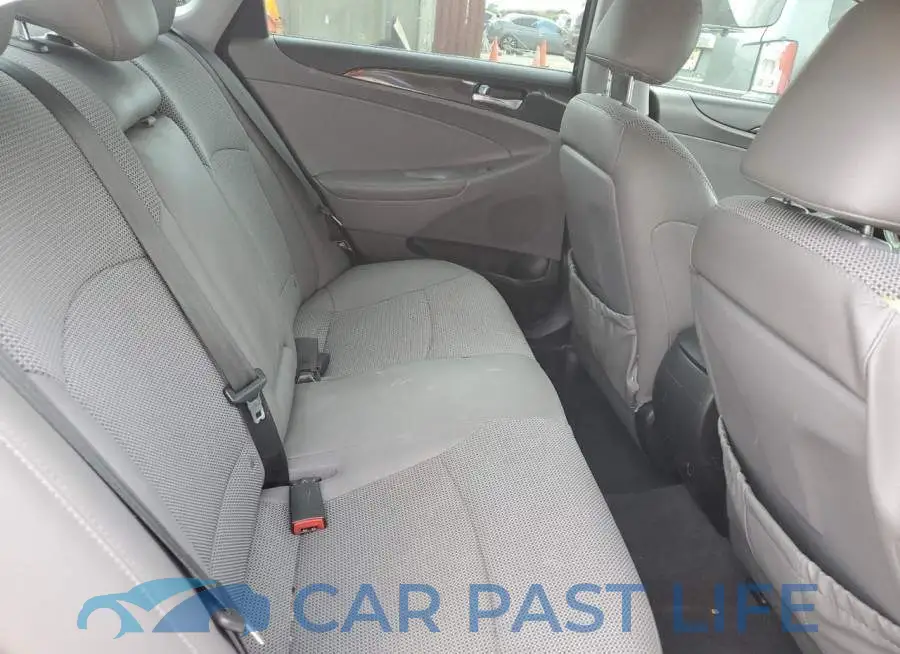 5NPEC4AC2EH893215# 10