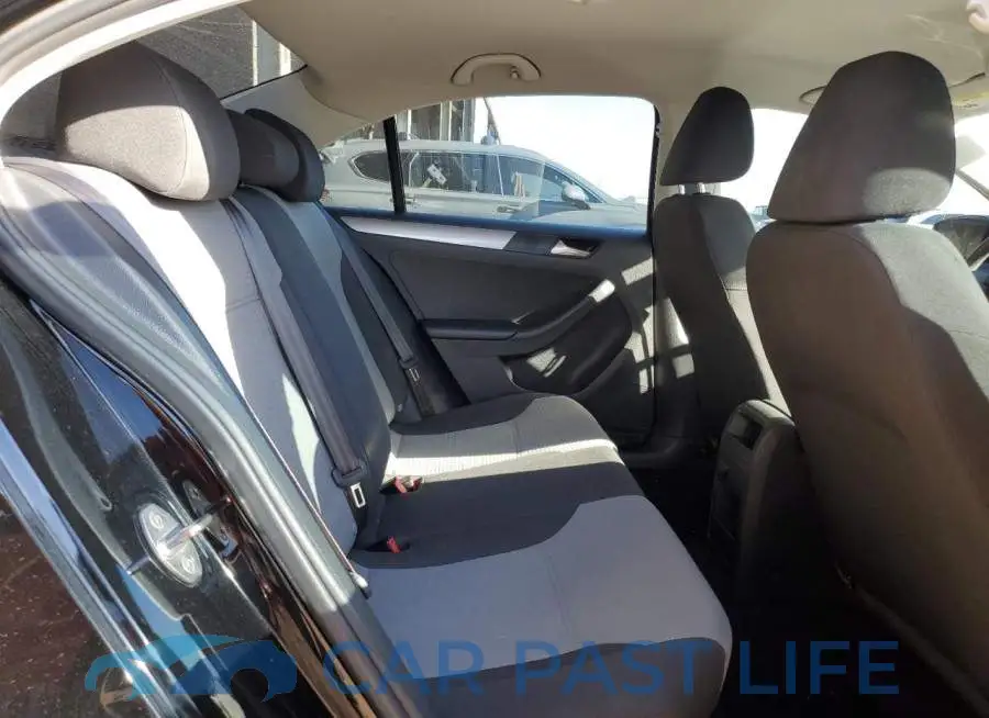 3VW2B7AJ7HM325155# 10