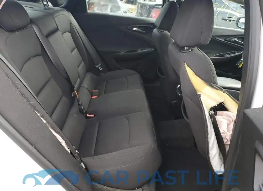 1G1ZD5ST5KF119204# 10