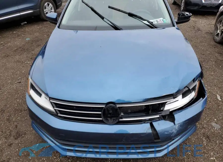 3VW2B7AJ4HM328207# 11