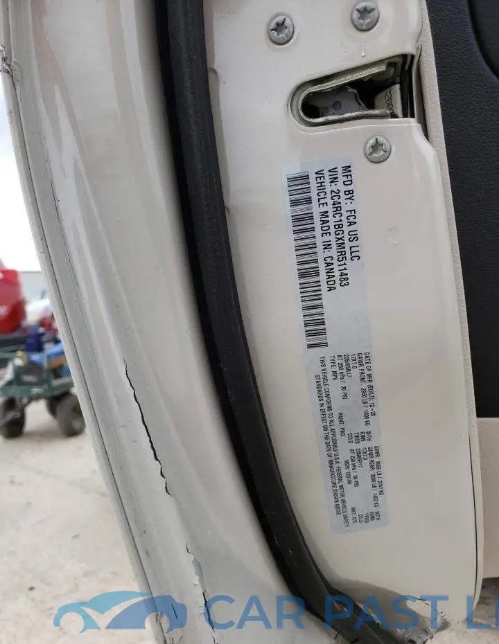 2C4RC1BGXMR511483# 14