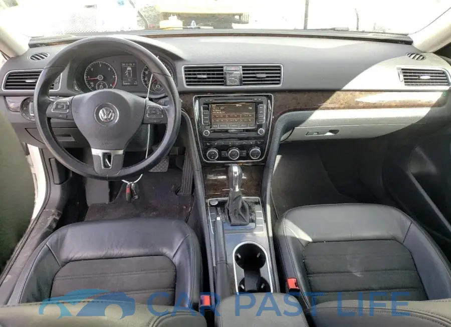 1VWCN7A32EC098256# 8
