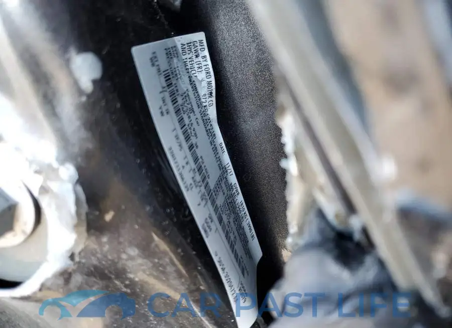 1FADP3FE8JL230988# 12