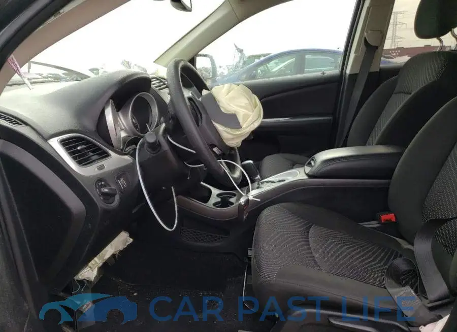 3C4PDCAB8LT270377# 7