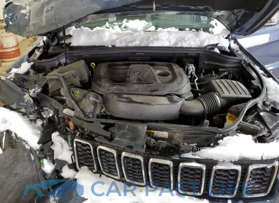 1C4RJFBG2LC138076# 12