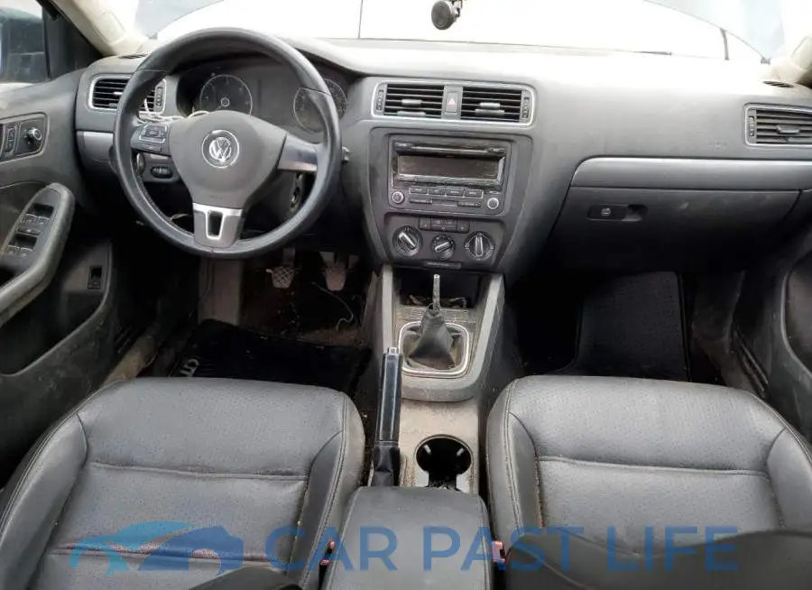 3VW3L7AJ6EM421890# 8