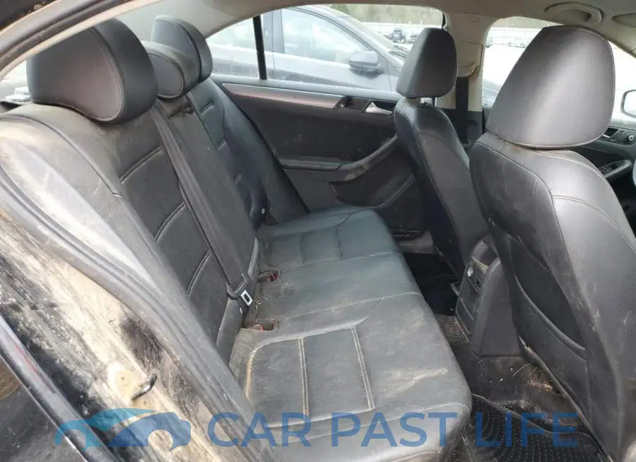 3VW3L7AJ6EM421890# 10