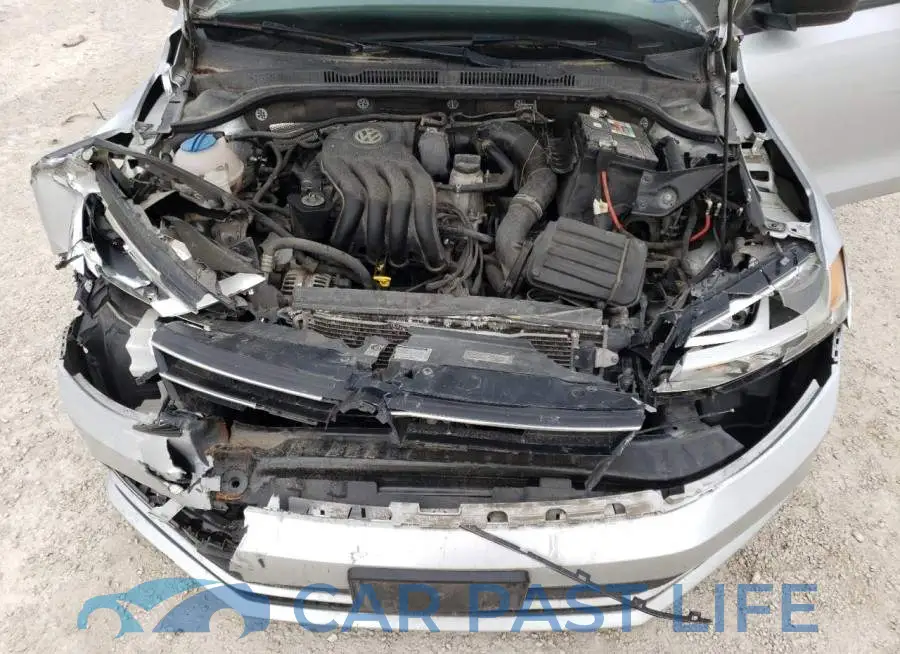 3VW1K7AJ8FM295141# 11