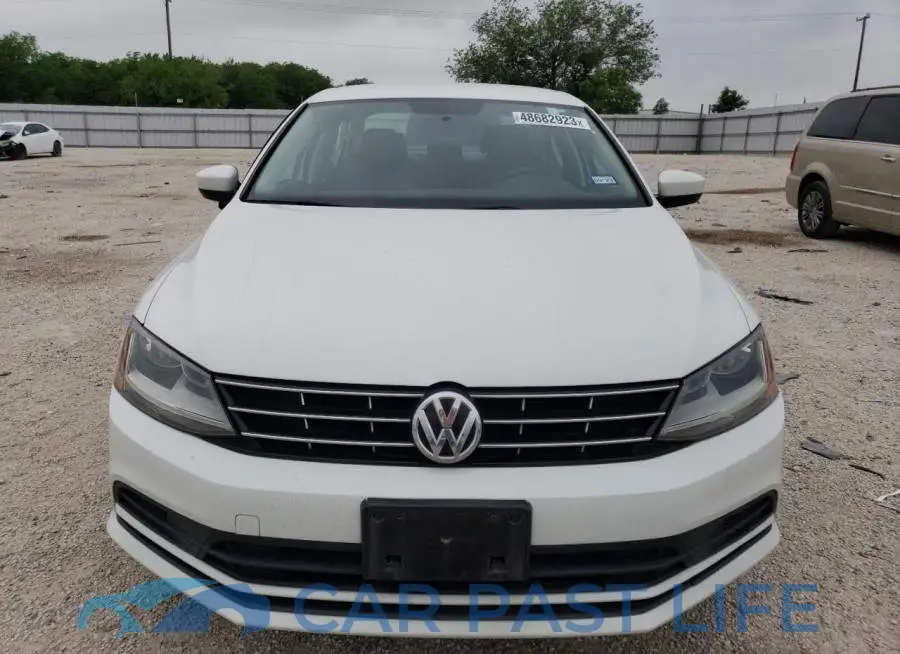 3VW2B7AJ9JM227962# 5