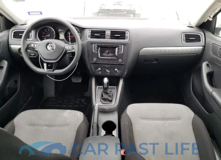3VW2B7AJ9JM227962# 8