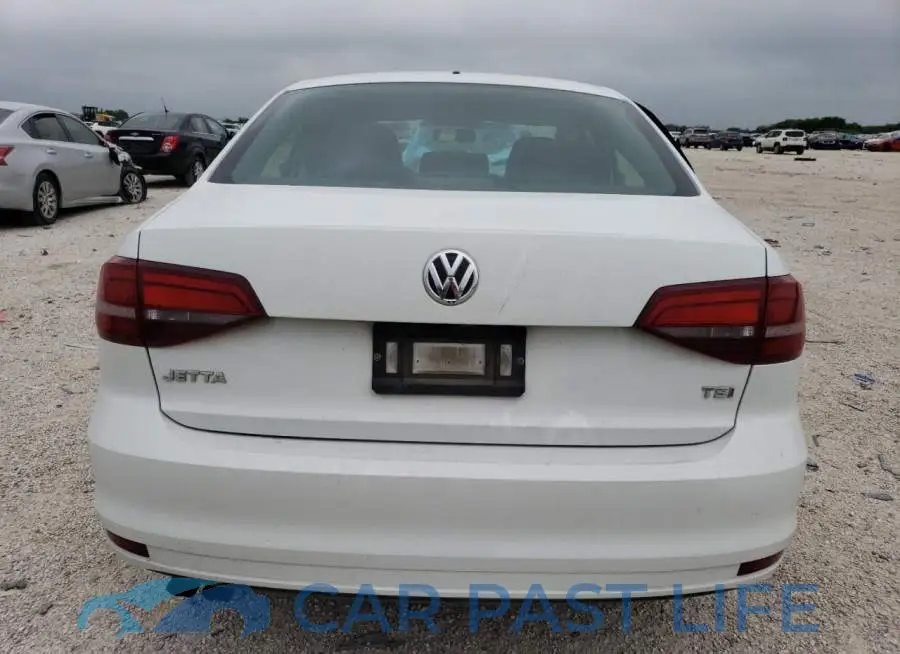 3VW2B7AJ9JM227962# 6