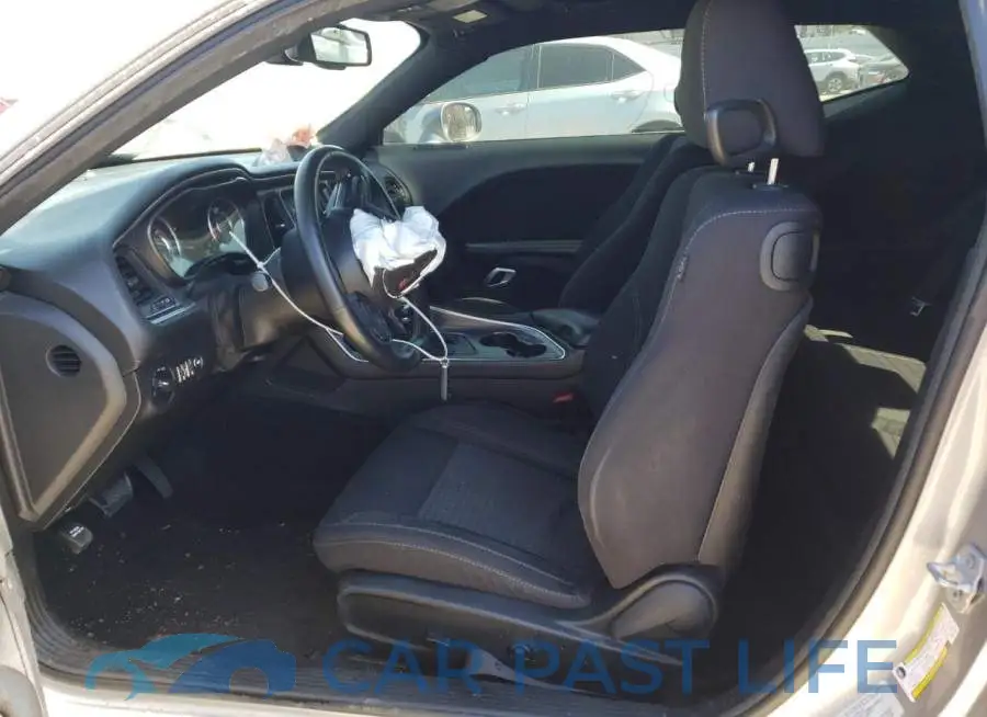 2C3CDZAG2FH850738# 7