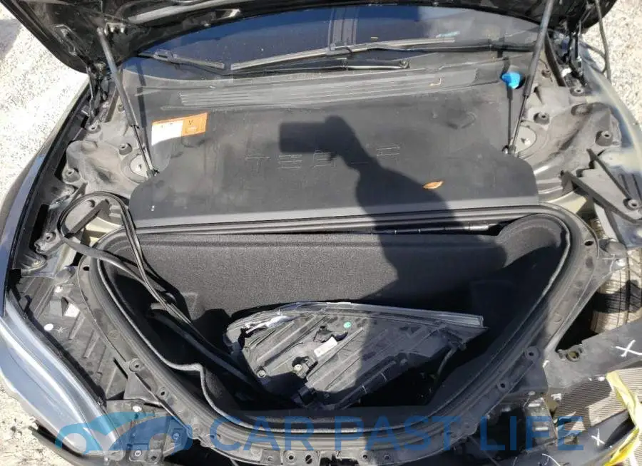 5YJSA1E25JF242551# 11