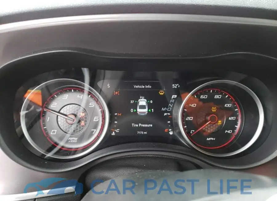 2C3CDXBG8NH201057# 9