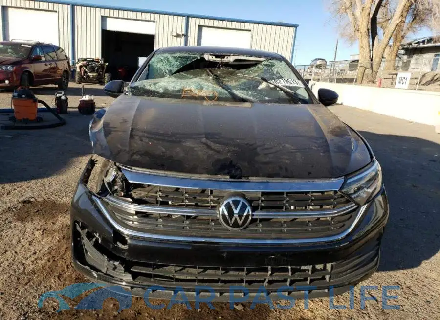 3VW7M7BU2NM013684# 5