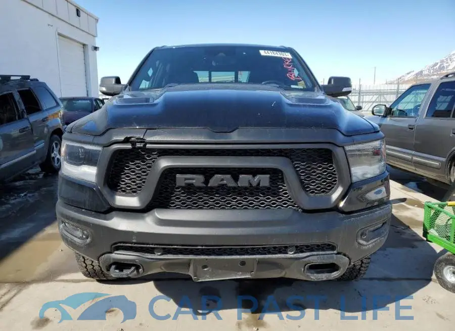 1C6SRFLM8LN374242# 5