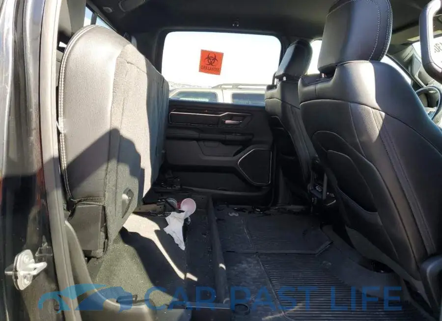 1C6SRFLM8LN374242# 10
