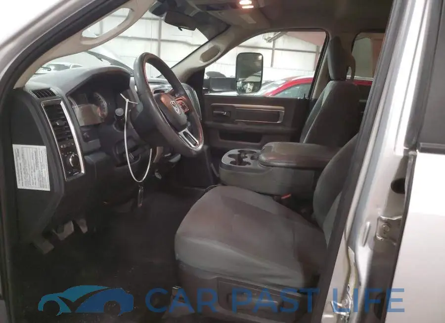 3C63RRHL5JG244169# 7