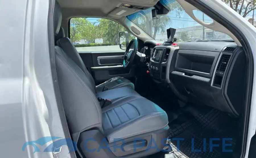 3C7WRMDL9EG180869# 5