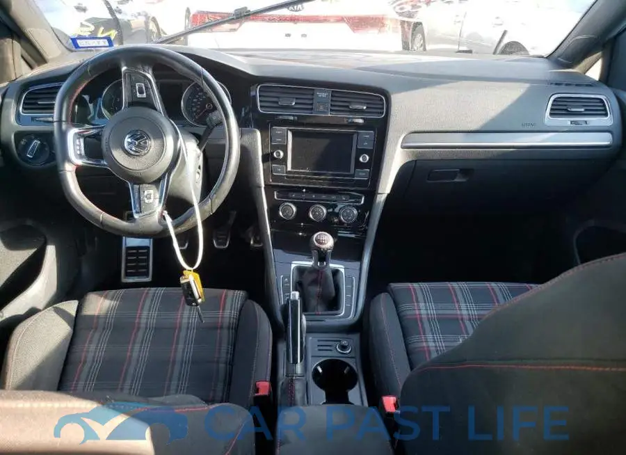 3VW547AU9JM291209# 8