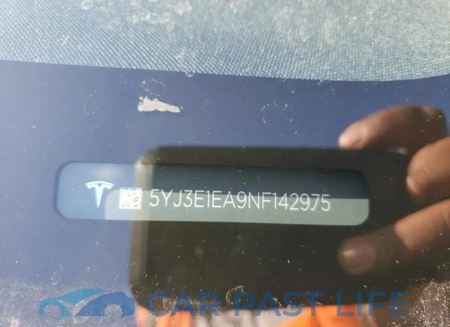 5YJ3E1EA9NF142975# 10