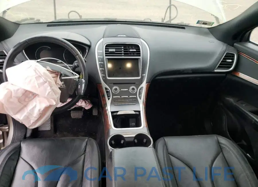 2LMPJ8LR5JBL42631# 8