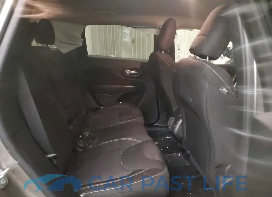 1C4PJMCB2GW318743# 10