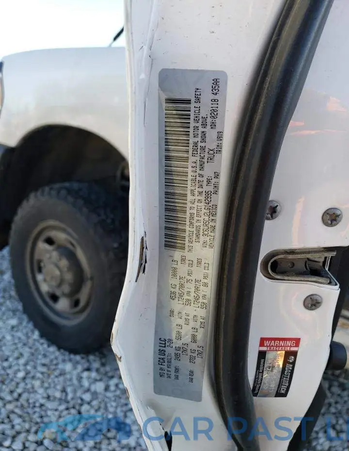 3C6UR5CJ2LG142995# 12