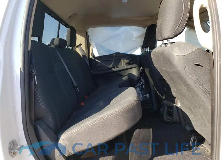 3C6UR5CJ2LG142995# 10