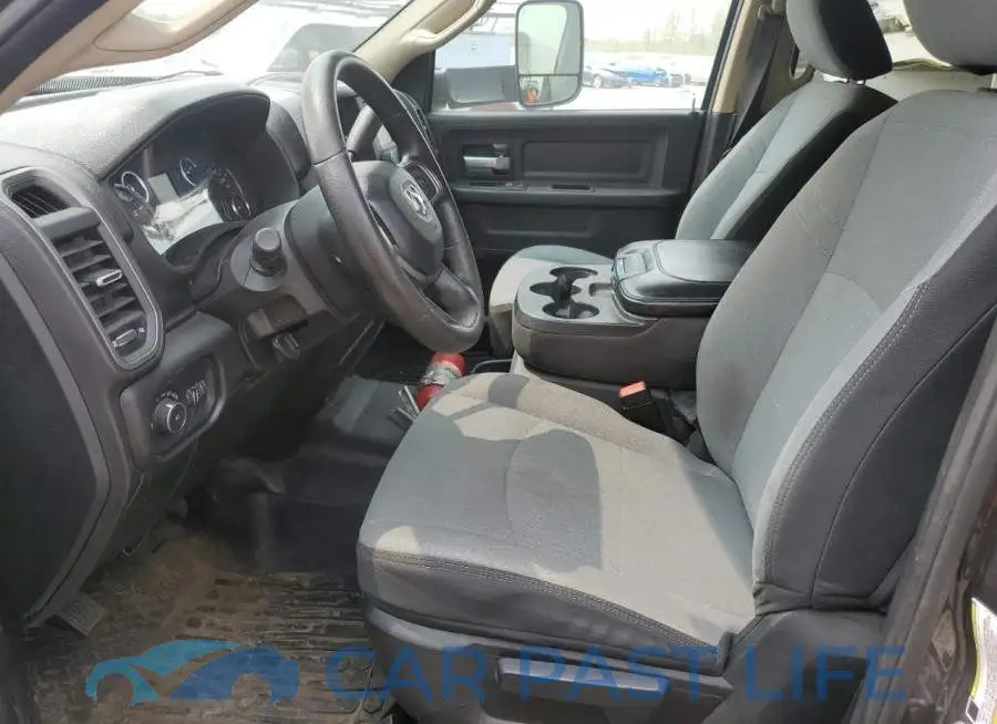 3C7WRNEL7KG521458# 7