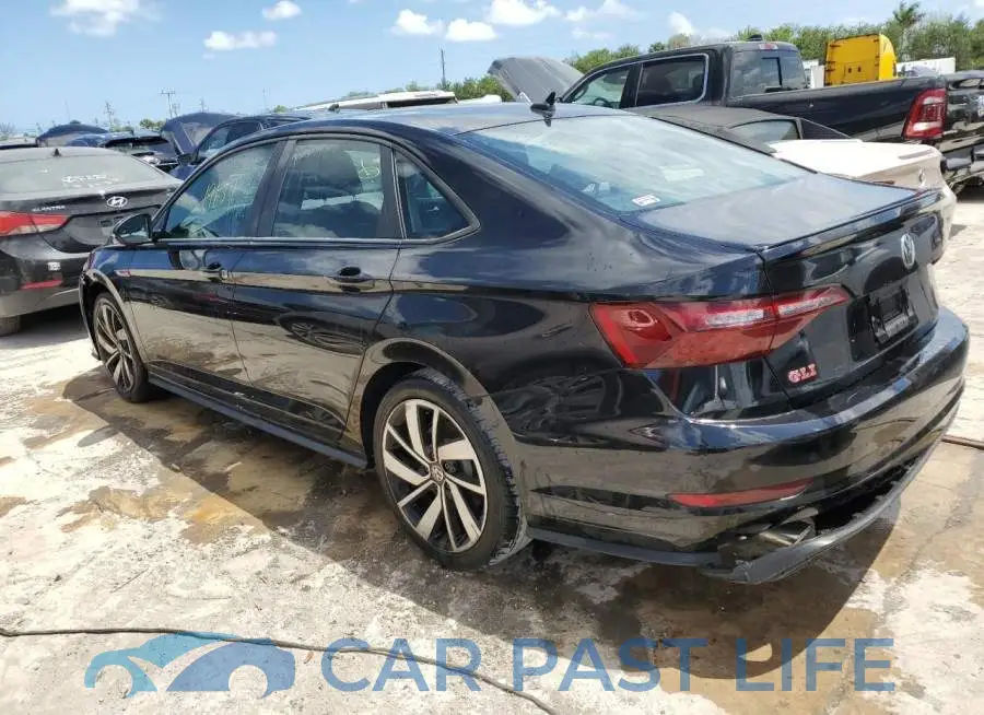 3VW5T7BU6LM049952# 2