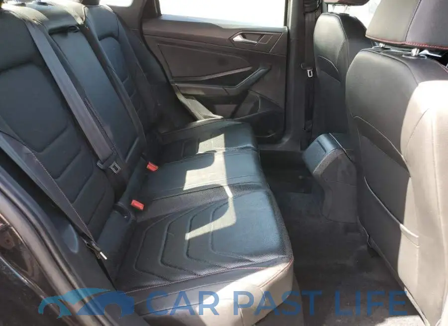 3VW5T7BU6LM049952# 10