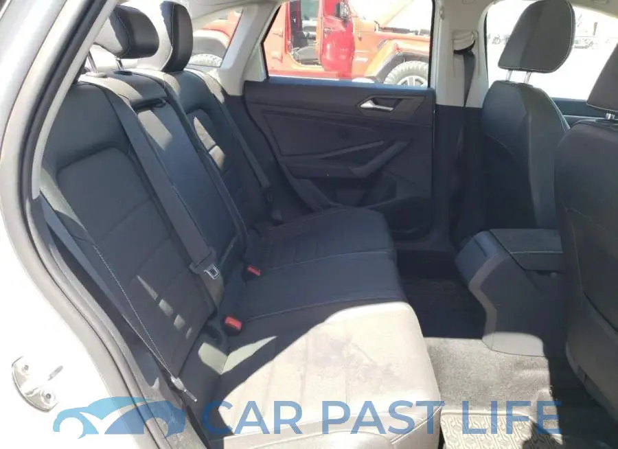 3VW7M7BU6PM010659# 10